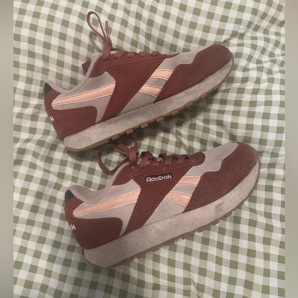 Reebok Women's Harman Run Sneakers in Dusty Rose Size 7.5